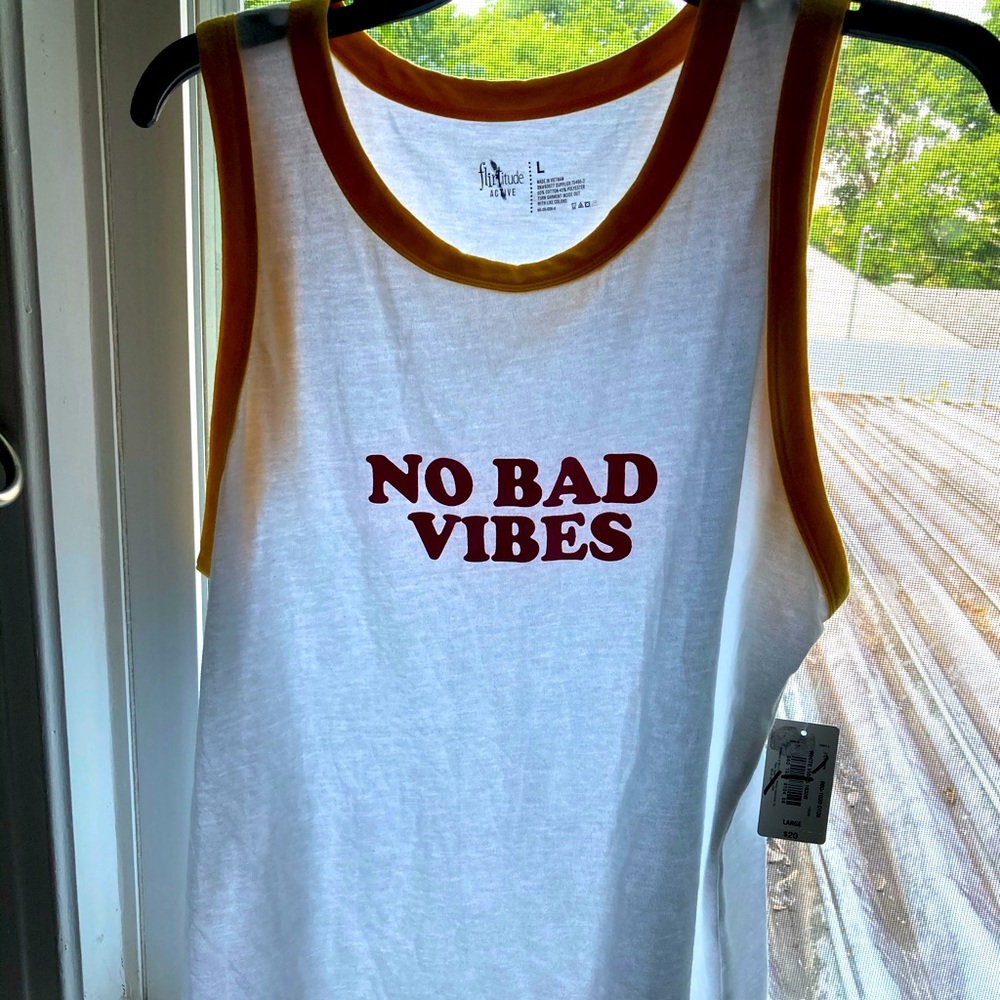 ‘No Bad Vibes’ tank top